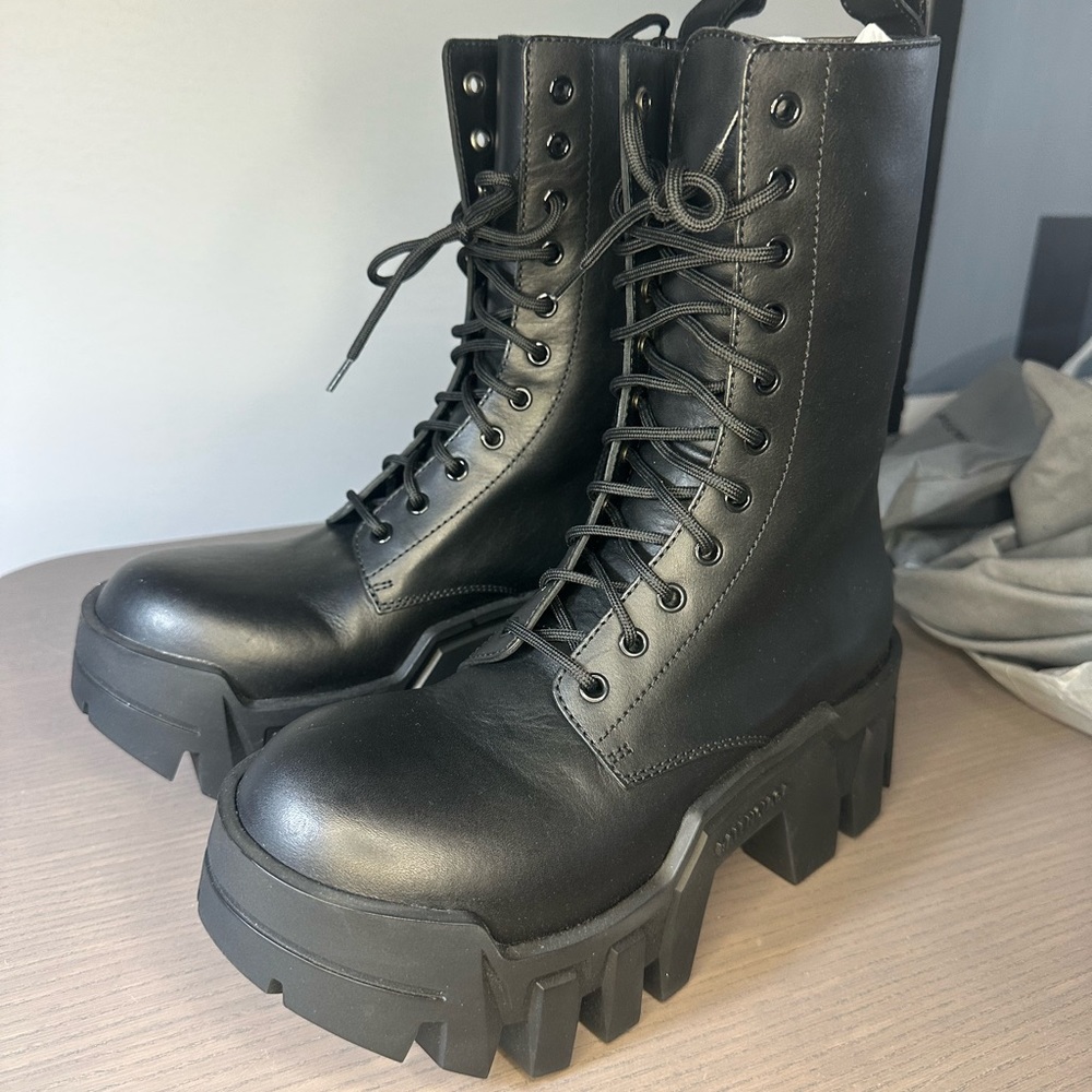 Balenciaga Bulldozer boots